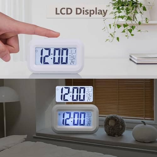JIZZU Réveil de Voyage, LCD Réveil Numérique Fonctionne Piles, Affichage 12/24h, Fonction Répétition, Réveil LED Intelligent pour Chambre à Coucher, Bureau, Blanc