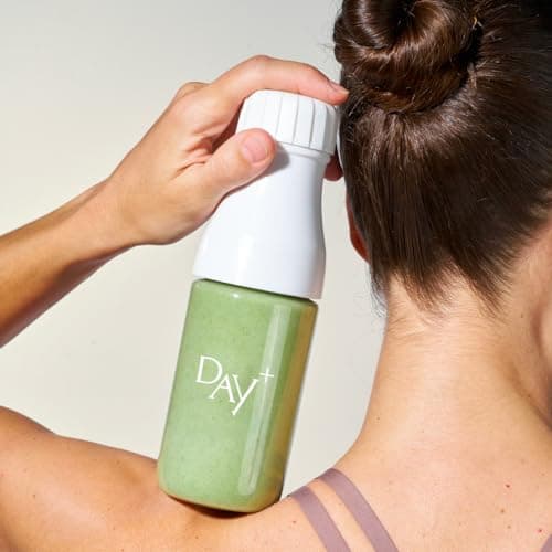 DAY+ | Poudre Hyperprotéinée | Régule l’appétit & Détoxifie l’organisme | Riche en fibres et protéines | Sous forme de green smoothie | Sans sucres | Spiruline Bio & Graines de Chia | 360 gr – 30 dose