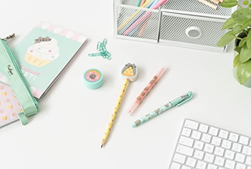 Grupo Erik - Set De Papeterie Pusheen Foodie Collection | Inclut : 1 Stylo Gel, 1 Surligneur, 1 Crayon De Papier, 1 Carnet A5, 1 Taille-Crayon, 8 Trombones, Trousse | Fournitures Scolaires Kawaii