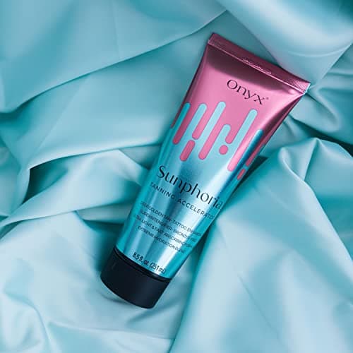 Onyx Sunphoria Solarium Crème sans autobronzant – Crème solaire avec accélérateur de bronzage – Hydratation extrême avec extrait de pêche pour hydrater la peau