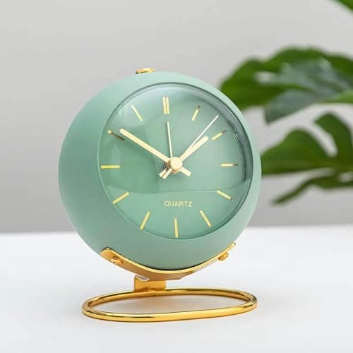 Azyh Réveil analogique au design simple mignon - Horloge de table rétro avec veilleuse - Silencieuse - Sans tic-tac - Fonctionne avec piles - Pour enfants, chambre à coucher, voyage, cuisine, table de