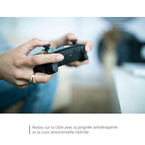 Xbox Manette sans Fil - Carbon Black Pour Xbox Series X, Xbox Series S, Xbox One, Windows 10 & 11, Android et iOS - Noir