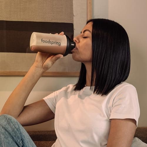 foodspring Caséine Micellaire en Poudre - isolat d' caséine protéine - avec tous les EAA - sans sucre - 23g de proteine par shake (750g | Chocolat)