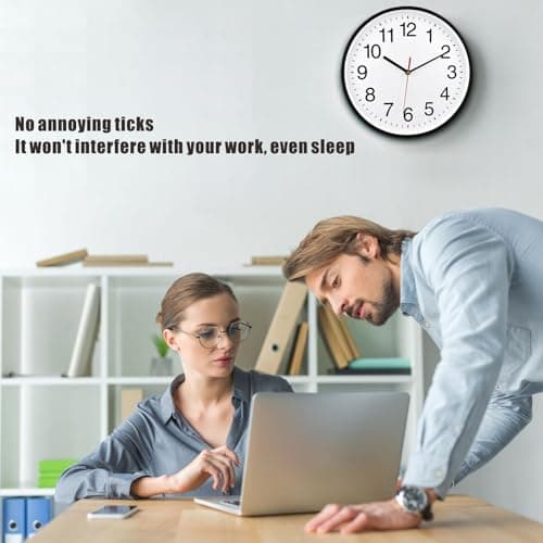 Plumeet Très Grande Horloge Murale, 40.6cm Horloge Murale Décorative de Qualité, Mécanisme Silencieux à Quartz, pour Maison/Cuisine/Bureau/École,Fonctionne sur Pile (Blanc)