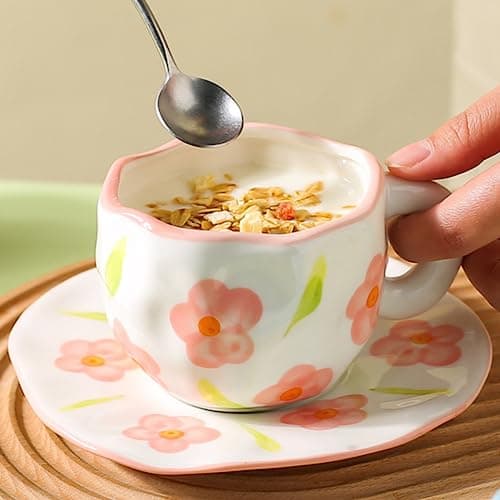 Disoza Set de Tasses à Café Avec Soucoupe Douces Fleurs Tasse Cadeaux d'Anniversaire Pour Les Femmes Tasse à Café avec Soucoupe 250 ML Céramique Tasse Cadeau d'Anniversaire Pour Les Femmes Fille Maman