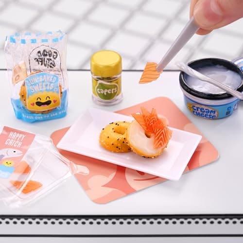 MGA's Miniverse Make It Mini Food - Cafe Series 3 - Minis à Collectionner Dans un Emballage Aveugle Mystère - Jeu en Résine DIY - Réplique d’Aliments, NON COMESTIBLE - Collectionneurs et + de 8 ans