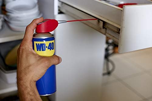 WD-40 Produit Multifonction Spray Double Position Sans Silicone Non Conducteur Compatible Plastiques, Caoutchoucs, Tous Métaux 200 ML