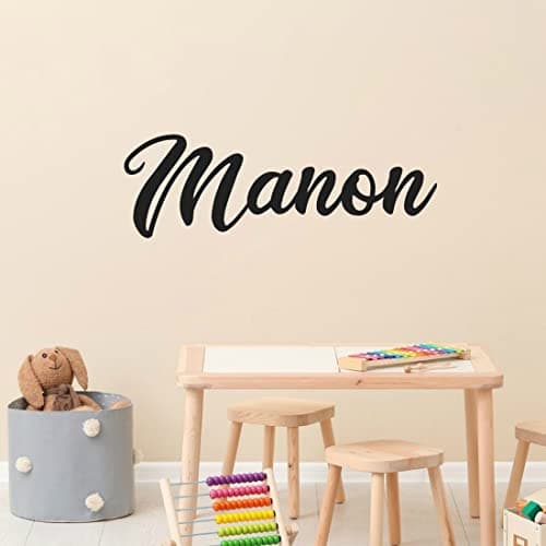 Stickers personnalisé prénom 14 polices d'écritures au choix. Décoration mur chambre enfant/bébé. 14 couleurs au choix.