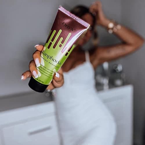 Onyx Tanphoria Lotion Accélératrice de Bronzage | Bronzage Ultra-Foncé et Uniforme | Améliore la Profondeur de la Couleur Après Chaque Séance | Favorise un Teint Doré et Éclatant Toute l'Année