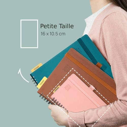 POPRUN Agenda de Poche 2025 16 x 10,5 cm D'août 2024 à déc 2025 - A6 Planner Semainier Scolaire 17 Mois avec Couverture Souple Spirale, Intervalle Horaire, Papier Certifié FSC®80 g/m2 - Marron