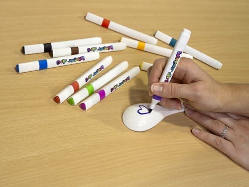 Water Art - Donnez Vie à Vos Dessins grâce à ce kit Water Art - Dessinez et trempez la Figurine - Kit Water Art avec Autocollants - Loisirs et Créatifs - A partir de 3 Ans