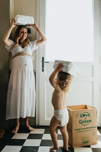 Love & Green - Couches Bébé Saines et Ecologiques - Taille 4 (7-14 Kg) - Pack 1 Mois (184 Couches) - Absorbante, anti-fuites et sans ingrédients indésirables