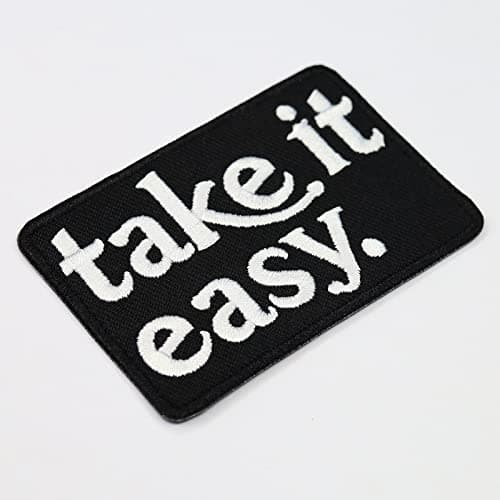 Écusson amusant "take it easy" Écusson en jean à coudre/à repasser | Écusson Biker pour tous les tissus | Réparation de vêtements Sticker Appliqué en tissu 75x75mm