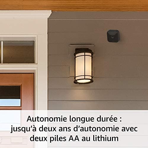 Blink Outdoor, Caméra de surveillance extérieure HD sans fil, résistante aux intempéries, avec deux ans d'autonomie et détection des mouvements, fonctionne avec Alexa | Kit 1 caméra