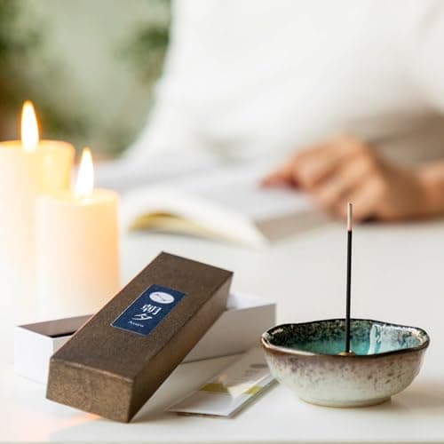 Asayu Japan Assortiment de Bâtonnets d'Encens Japonais Naturels, Ensemble de 5 Parfums Naturels, Bois de Santal, Bois d'Agard, Cyprès, Sauge Blanche, Oliban, Fabriqué au Japon sans Bambou