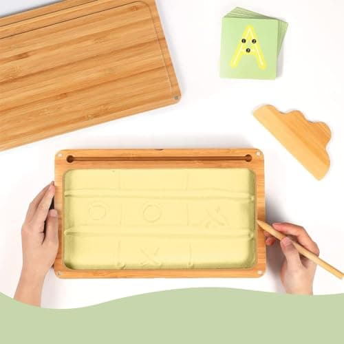 Yayatty Bacs à Sable en Bois Montessori Bac à Sable avec Couvercle für Kinder, Table de Sable Educative Jouet avec Sable, Stylo, Carte pour Les Enfants Ecriture Lettres et Chiffres, Dessin, Blanc