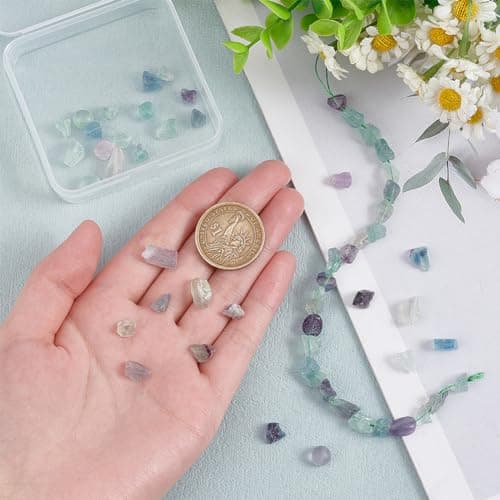 OLYCRAFT Environ 63~66pcs Perles en Fluorite naturelle brute Perles de pierre irrégulière Perles en vrac percées Perles de cristal de Fluorite pour collier bracelet et boucle d'oreille