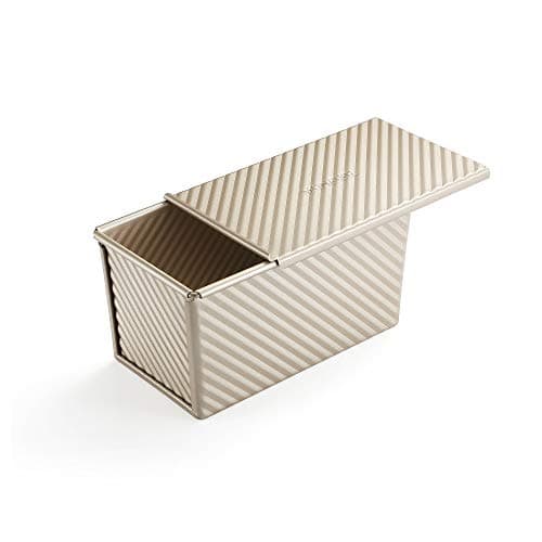 Pullman Moule à pain avec couvercle pour pain ondulé avec couvercle 450 g en alliage doré (21,5 x 12,3 x 11,4 cm)