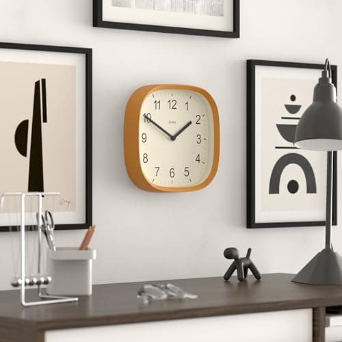 JONES CLOCKS Horloge Murale rétro carrée en Acrylique de Haute qualité, Le 'Sprite' en Jaune Moutarde, 25 x 25 x 5 cm
