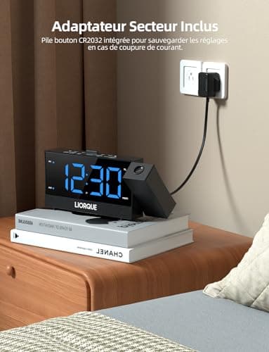 LIORQUE Radio Reveil Projection Plafond, Reveil Projecteur Plafond avec Double Alarme, Radio Réveil avec Grand Écran, Snooze, Réglage de Luminosité Infini, 2 Ports de Chargement USB