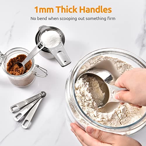 Tasses et Cuillères à Mesurer: U-Taste Ensemble de 15 Cuillères Cups Doseuses en Acier Inoxydable 18/8, 7 Tasses & 7 Cuillères & 1 Tableau de Conversion de Mesure Magnétique (Argent)