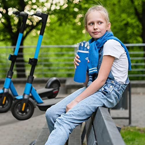 Kemier Bouteilles d'eau Pliables en Silicone de 750 mL, Sans BPA, Approuvées par La FDA.Bouteilles d'eau Pliables Pouvant s’Enrouler Pour Sports et Plein Air,étanches et à l'épreuve Des Fuites(Bleu)