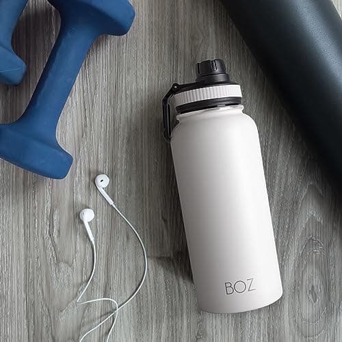 BOZ - Lot de 2 Gourdes Isothermes En Acier Inoxydable 1L, Sans BPA, Double Isolation Sous Vide | Gourdes de Camping et Randonnée Avec Couvercle Anti Germe, Bouteilles d'Eau 1 Litre, (Blanc + Noir)