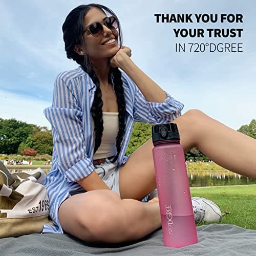 720°DGREE Gourde d'Eau 1l “uberBottle“ +Fruit-Infuseur softTouch - Sans BPA, Anti-fuite - Bouteille, water bottle idéale pour Enfants, Sport, Randonnée, Gym, Camping, Université, Voyage, Travail, Yoga