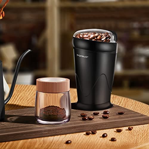 Aigostar Moulin à Café Électrique, Moulin à Épices Avec Lame En Acier Inoxydable, Moulin Multifonctionnel pour Moudre Grains à Café, Épices, Graine, Capacité de 60 gr, 150W, Noir