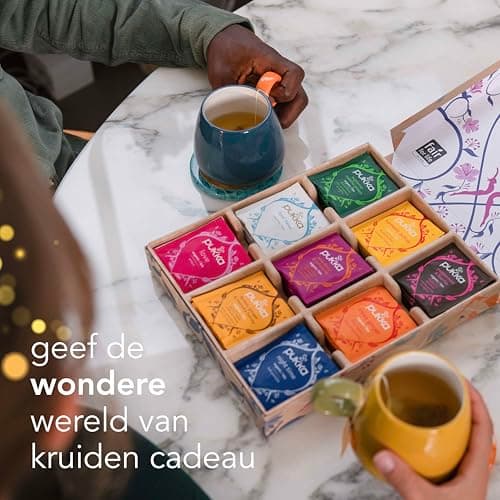 Pukka Coffret Sélection, Idée Cadeau Femme et Homme, Coffret Cadeau de Tisanes, Coffret Cadeau Thé 100% Bio Noël, Anniversaire, 9 Saveurs, Matcha, Gingembre, Miel, Nuit paisible et plus, 45 Sachets