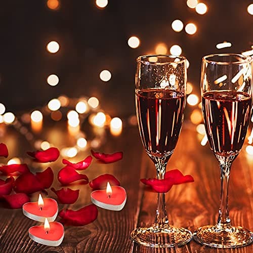 RANJIMA Décoration Romantique, Deco st Valentin Rouge, 1000 Pétale de Rose, 50 Bougies en Forme de Coeur, 10 Ballons Coeur Rouges pour Saint Valentin D'anniversaire Déco Fiançailles et Mariage