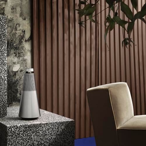 Bang & Olufsen Beosound 2 (3ème Génération) - Enceinte Puissante Bluetooth WiFi Connectée Élégante, une Expérience Sonore à 360 Degrés qui emplit toute la Pièce, Aluminium de haute Qualité - Natural