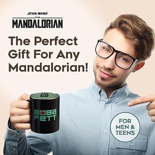 Disney The Mandalorian Mug Baby Yoda Star Wars Cadeau Homme Mug et Chaussettes (Boba Fett Noir AOP)