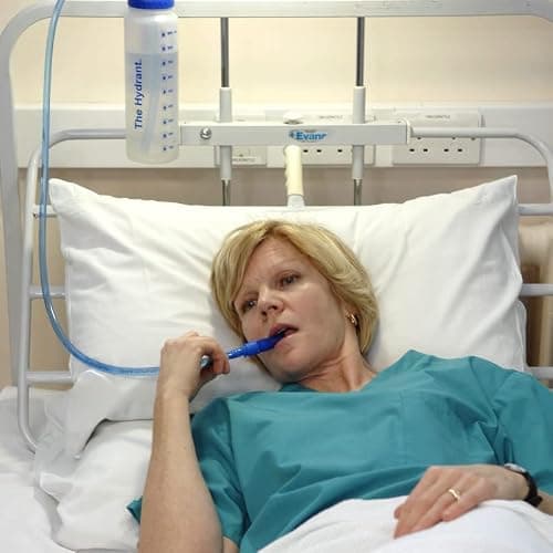 Le Hydrant : Solution pour atteindre, soulever ou tenir des boissons. Ingénieuse bouteille d'eau à long tube pour les personnes âgées, vulnérables et handicapées - 1L