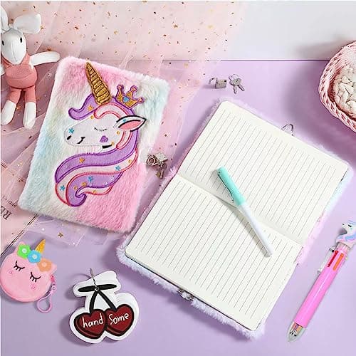 PESLNG Agenda secret pour filles avec cadenas, carnet de voyage en peluche, carnet privé avec stylo multicolore, bracelet, porte-monnaie mignon et 6 autocollants - Cadeau pour filles avec licornes