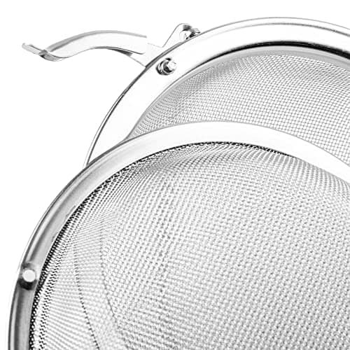 COM-FOUR® passoire à thé en acier inoxydable 304 - grand infuseur à thé pour thé en vrac, herbes et épices - filtre à thé à mailles fines avec chaîne - passoire à épices (1 pièce - Ø 9 cm)