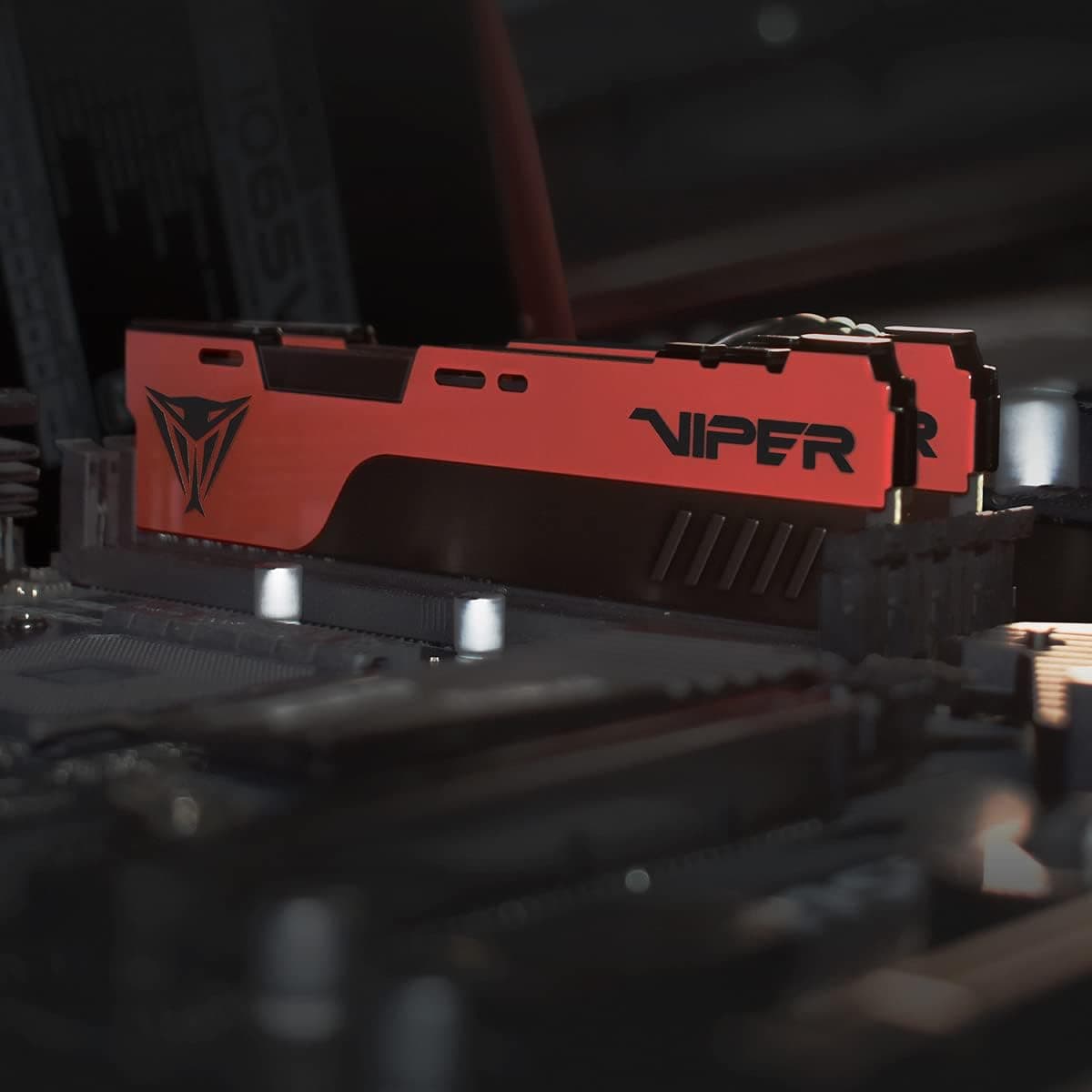 Patriot Memory Viper Elite II DDR4 3200 16Go (2x8Go) C18 Mémoire RAM Haute Performance XMP 2.0 Noir/Rouge