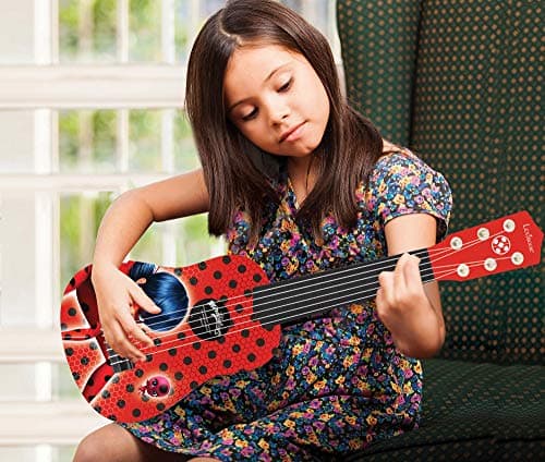 Lexibook Miraculous Ladybug Ma première Guitare pour enfant, 6 cordes, 53 cm, guide inclus, Rouge/Noir, K200MI