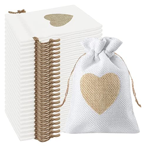 VEGCOO 24Pcs Motif de Coeur Sachets en Toile de Jute Pochettes 10 * 14CM, pour Dragees Mariage pour Bonbons Adeaux Cadeau Baptême Anniversaire Noël Petit (Blanche)