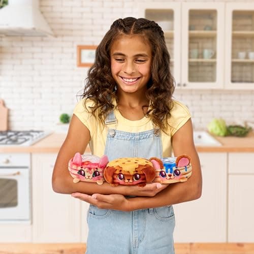 Cookeez Makery Pancake Treatz, Fais Apparaître Une Peluche Parfumée, Place Le Mélange sur la Poêle et Retourne Le Pancake : Une Peluche Parfumée Interactive Apparaît, Quelle Surprise Vas-Tu Créer