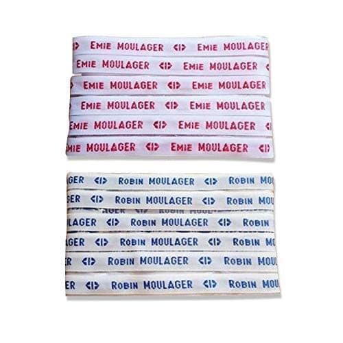 MELI MELOW Les vraies étiquettes tissées de notre enfance. Nom Prénom à coudre - tissé teint personnalisé vintage - ruban nominatif - marque marquage vêtements - fond blanc - texte rouge