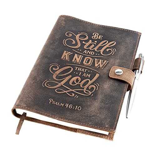 Carnet de Notes Cuir Ligné Rechargeable – Journal Intime Femme Avec Verset Biblique en Relief Psaume 46v10 – Carnet En Cuir Vintage Fait Main – 320 Pages De Papier Ligné A5 |Stylo de Luxe MOONSTER®