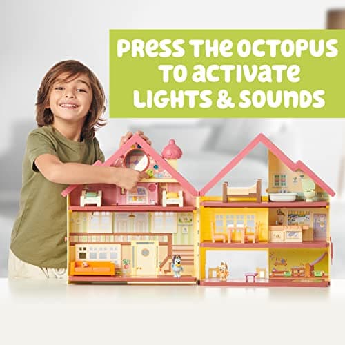 BlueY Maison de (lumières et Sons) avec Accessoires et Deux Figurines articulées