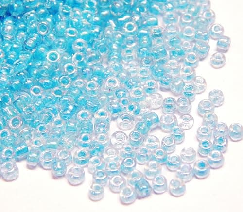 Lot de 6500 perles de rocaille en verre transparent de 2 mm - Couleur arc-en-ciel - 11/0 - Perles poney - Mini perles rondes transparentes (bleu AB)