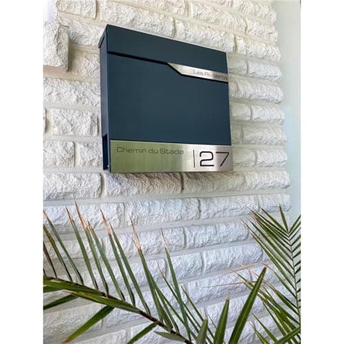 Metzler Boîte aux Lettres Murale avec Porte-nom, Design Moderne avec Compartiment à journaux Anthracite RAL 7016, Personnalisable avec Plaque Nominative en Acier Inoxydable V2A | Modèle Siebert...