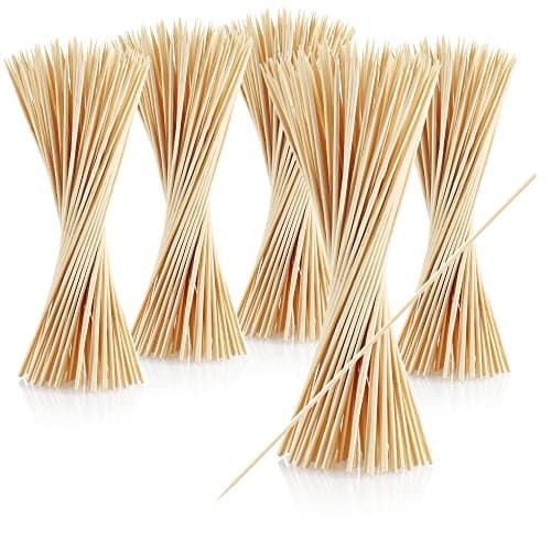 COM-FOUR® 500x brochettes de finger food en bois - longues brochettes en bois pour viande, légumes et fruits - brochettes de barbecue pour la maison, la gastronomie ou les mariages (500 pièces - 25cm)