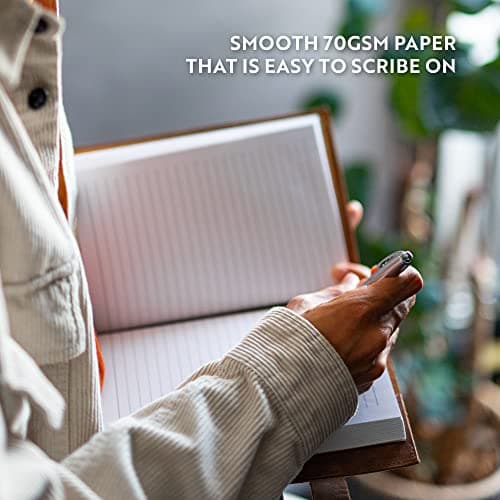 Carnet de Notes Cuir Ligné Rechargeable – Journal Intime Femme Avec Verset Biblique en Relief Psaume 46v10 – Carnet En Cuir Vintage Fait Main – 320 Pages De Papier Ligné A5 |Stylo de Luxe MOONSTER®
