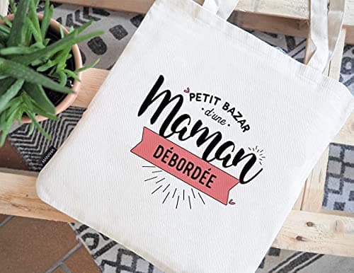 Manahia Tote bag Cadeau Maman - Petit bazar d'une Maman Débordée - 100% Coton - Sac Maman - Sac Cabas - Cadeau Noël, Anniversaire Maman - Annonce Naissance - Cadeau Fête des Mères - Future Maman