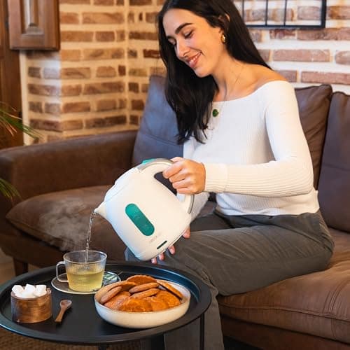 Cecotec Bouilloire électrique Thermosense 140 White. Bouilloire 1 L sans BPA, 2200 W, filtre anti-calcaire, base rotative 360o, sans fil et arrêt automatique pour un usage pratique et sûr.
