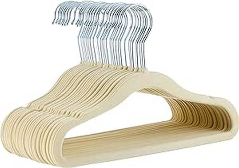 Amazon Basics Lot de 30 cintres antidérapants en velours pour enfants et tout-petits, 29 cm, beige